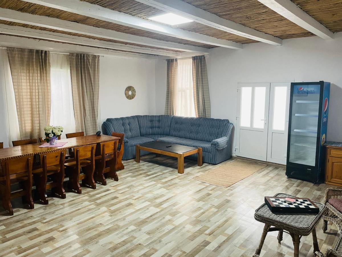Blue Sky Transalpina Apartment Sasciori Luaran gambar